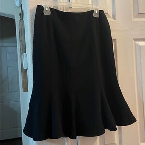 Peter Nygard black flared skirt 6P